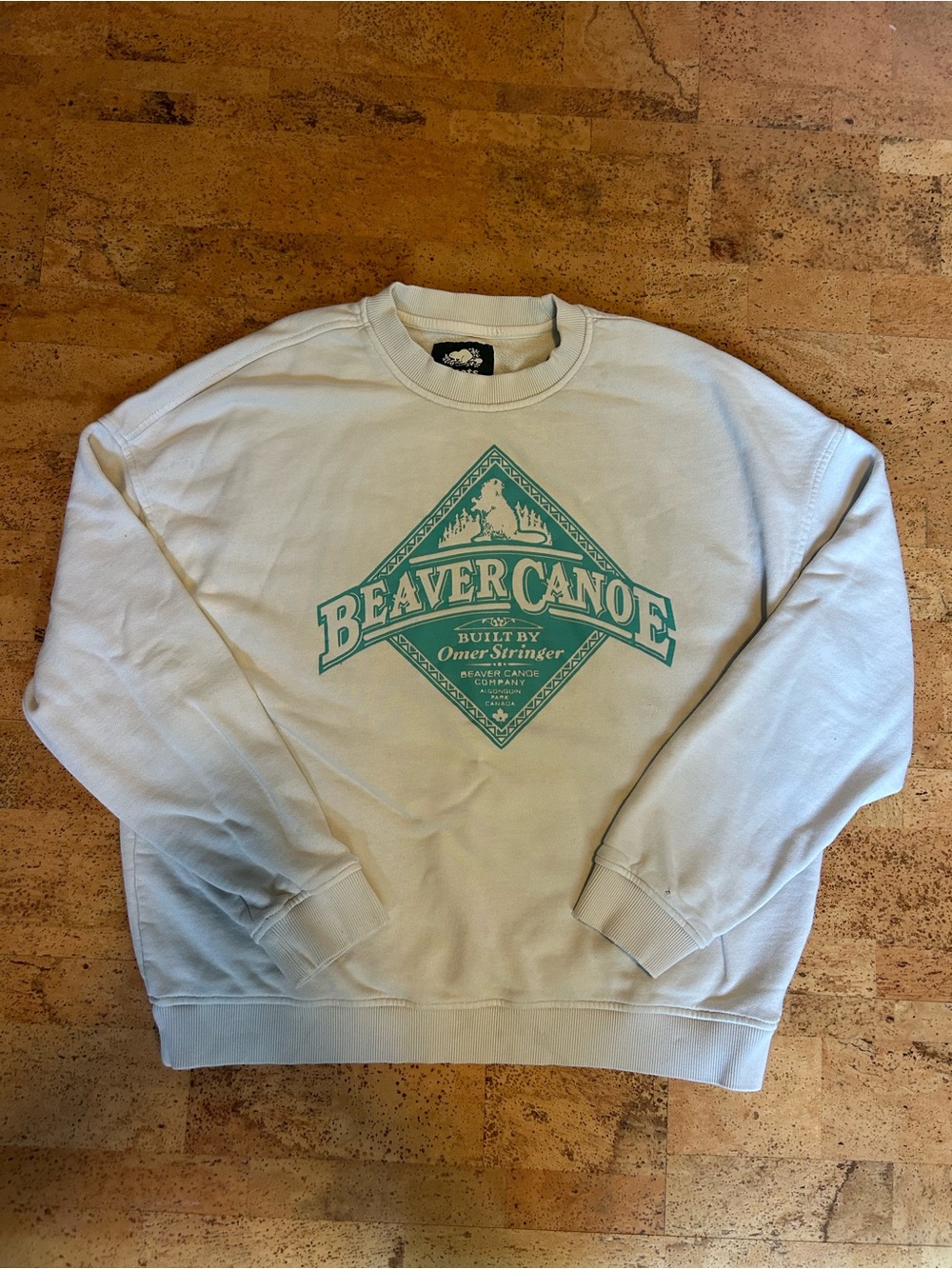 Vintage Roots Beaver Canoe Graphic Crewneck Sweatshirt Cream Green S/M